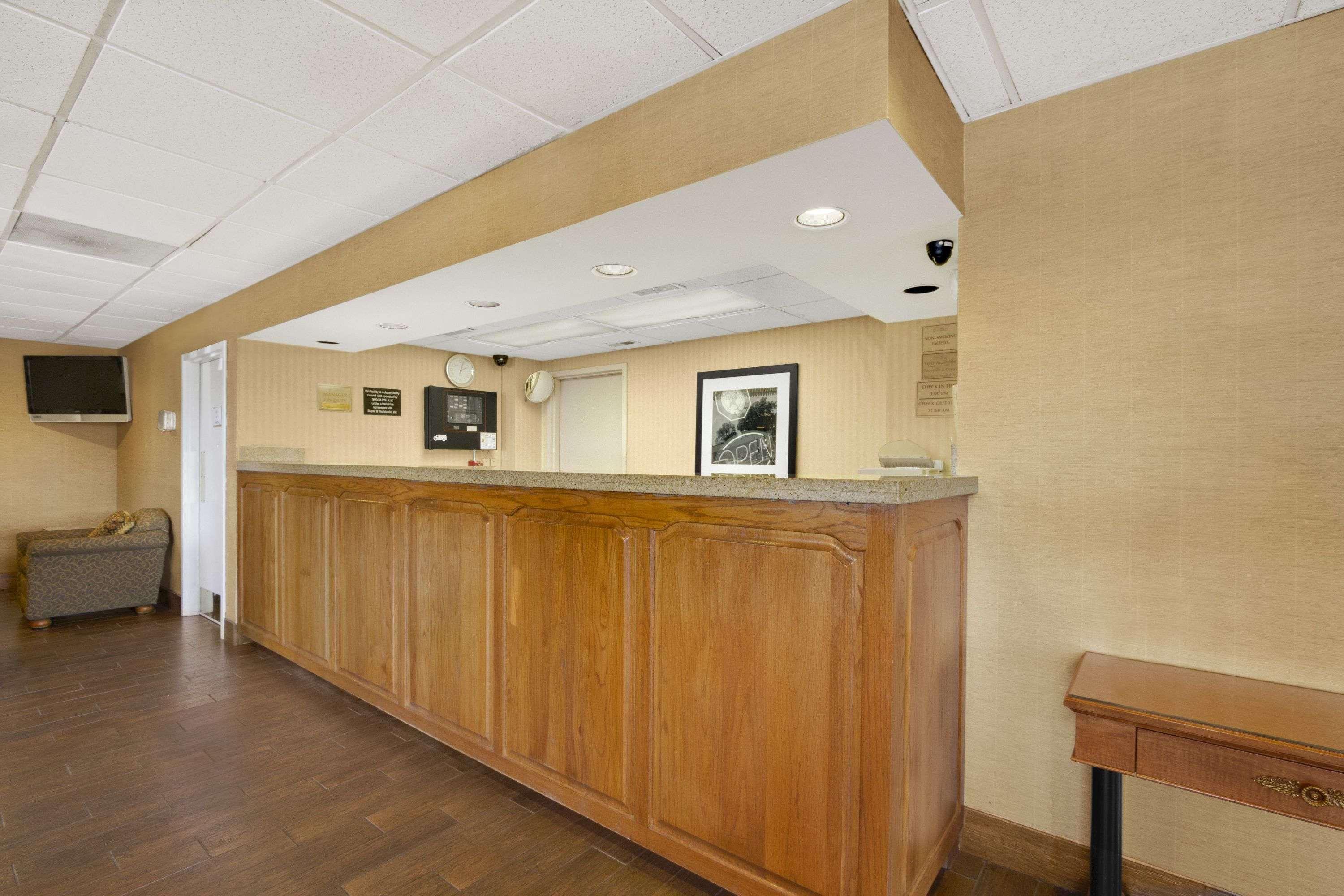 Motel Super 8 By Wyndham Oxford Exterior foto